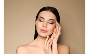 Double Wing Eyeliner: il makeup di ultima tendenza